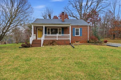 Tiny photo for 314 Dogwood Lane Ln, Hurt, VA 24563 (MLS # 363248)