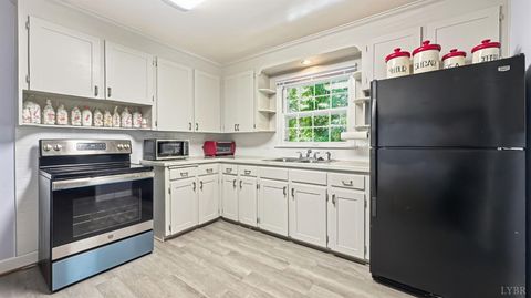 Tiny photo for 2044 Indian Hill Road, Lynchburg, VA 24503 (MLS # 366676)