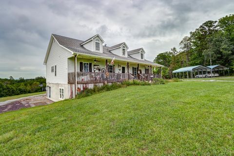 Tiny photo for 2315 Roark Mill Road, Hurt, VA 24563 (MLS # 362204)