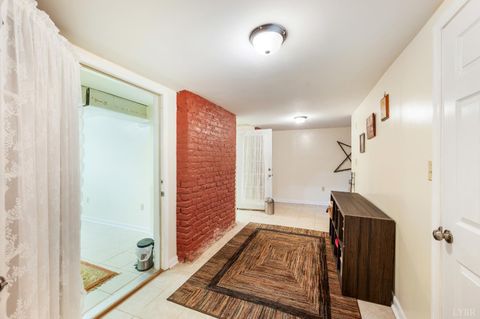 Tiny photo for 211 Cabell Street, Lynchburg, VA 24504 (MLS # 362324)