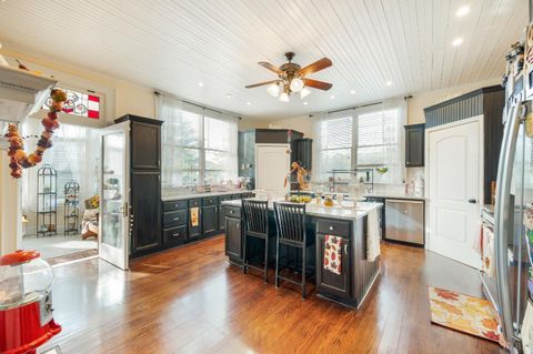 Tiny photo for 211 Cabell Street, Lynchburg, VA 24504 (MLS # 362324)