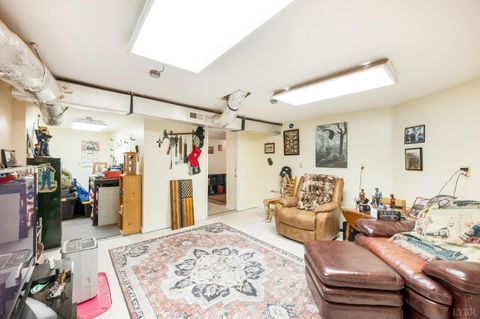 Tiny photo for 211 Cabell Street, Lynchburg, VA 24504 (MLS # 362324)