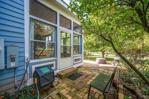 Tiny photo for 211 Cabell Street, Lynchburg, VA 24504 (MLS # 362324)