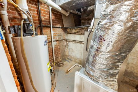 Tiny photo for 211 Cabell Street, Lynchburg, VA 24504 (MLS # 362324)