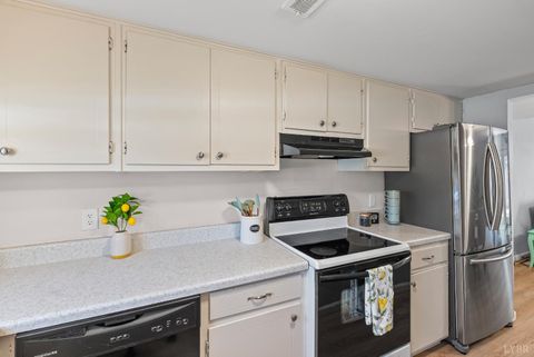 Tiny photo for 3101 link Road #11, Lynchburg, VA 24503 (MLS # 363930)