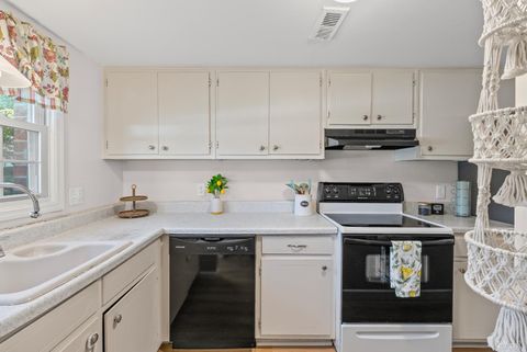 Tiny photo for 3101 link Road #11, Lynchburg, VA 24503 (MLS # 363930)