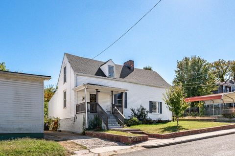 Tiny photo for 1206 10th Street, Lynchburg, VA 24504 (MLS # 362603)