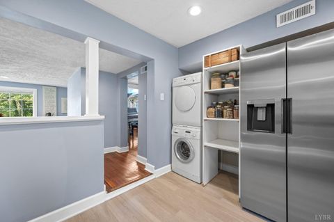 Tiny photo for 1206 10th Street, Lynchburg, VA 24504 (MLS # 362603)