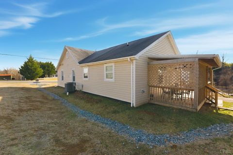 Tiny photo for 609 Pine Drive, Lynchburg, VA 24503 (MLS # 366318)