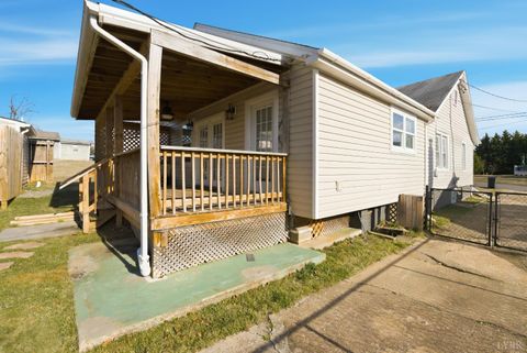 Tiny photo for 609 Pine Drive, Lynchburg, VA 24503 (MLS # 366318)