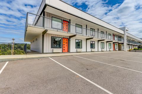 Photo of 1500 Main Street #301, Lynchburg, VA 24504 (MLS # 361873)