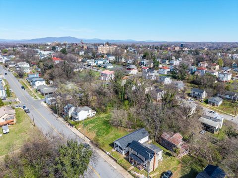 Tiny photo for 1520 Buchanan Street, Lynchburg, VA 24501 (MLS # 365873)
