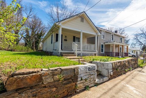 Tiny photo for 1520 Buchanan Street, Lynchburg, VA 24501 (MLS # 365873)