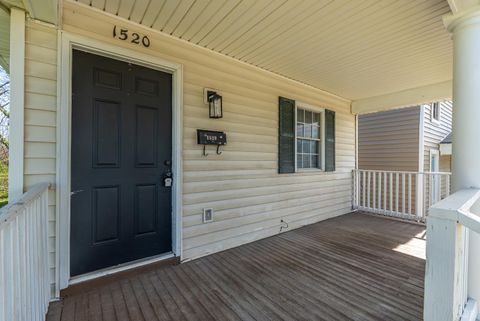 Tiny photo for 1520 Buchanan Street, Lynchburg, VA 24501 (MLS # 365873)