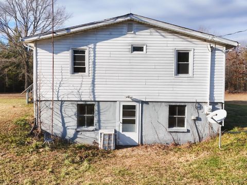 Tiny photo for 300 Buck Track Road, Gretna, VA 24557 (MLS # 364066)
