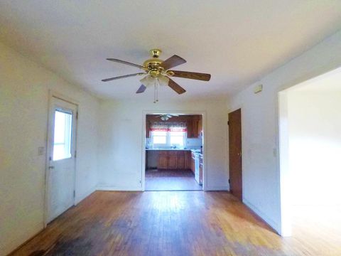 Tiny photo for 300 Buck Track Road, Gretna, VA 24557 (MLS # 364066)