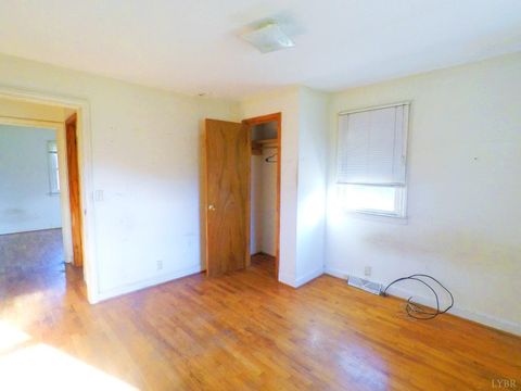 Tiny photo for 300 Buck Track Road, Gretna, VA 24557 (MLS # 364066)