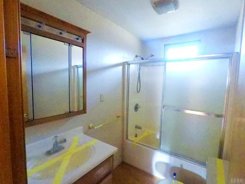 Tiny photo for 300 Buck Track Road, Gretna, VA 24557 (MLS # 364066)