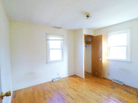 Tiny photo for 300 Buck Track Road, Gretna, VA 24557 (MLS # 364066)