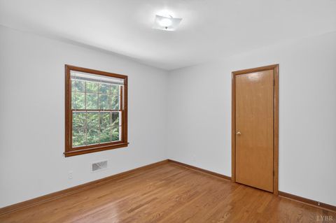 Tiny photo for 253 Lyttleton Lane, Madison Heights, VA 24572 (MLS # 365944)