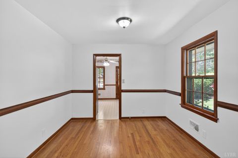 Tiny photo for 253 Lyttleton Lane, Madison Heights, VA 24572 (MLS # 365944)