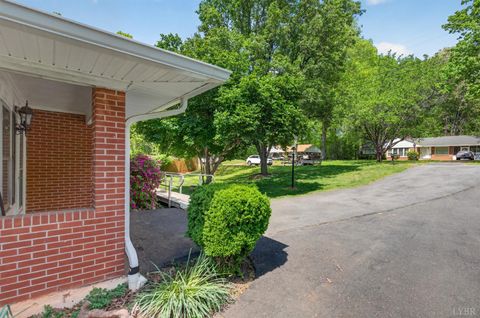Tiny photo for 253 Lyttleton Lane, Madison Heights, VA 24572 (MLS # 365944)