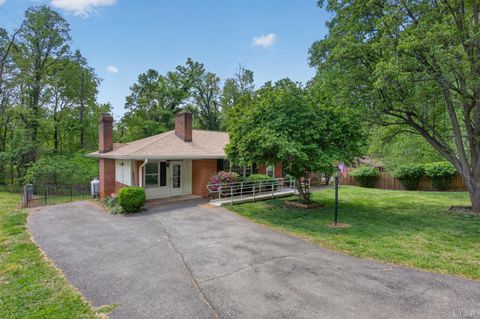 Tiny photo for 253 Lyttleton Lane, Madison Heights, VA 24572 (MLS # 365944)