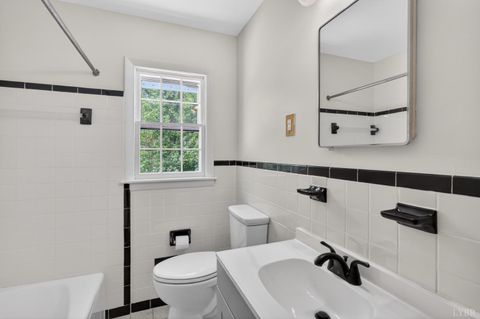 Tiny photo for 253 Lyttleton Lane, Madison Heights, VA 24572 (MLS # 365944)