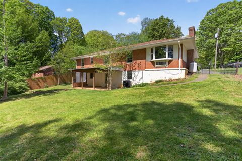 Tiny photo for 253 Lyttleton Lane, Madison Heights, VA 24572 (MLS # 365944)