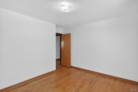 Tiny photo for 253 Lyttleton Lane, Madison Heights, VA 24572 (MLS # 365944)
