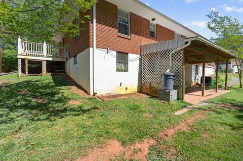 Tiny photo for 253 Lyttleton Lane, Madison Heights, VA 24572 (MLS # 365944)