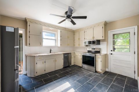 Tiny photo for 2022 Georgia AVE, Lynchburg, VA 24501 (MLS # 366737)