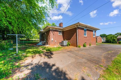 Tiny photo for 2022 Georgia AVE, Lynchburg, VA 24501 (MLS # 366737)