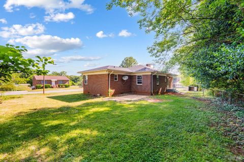 Tiny photo for 2022 Georgia AVE, Lynchburg, VA 24501 (MLS # 366737)