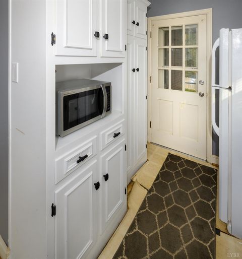 Tiny photo for 1007 Grand View Circle, Lynchburg, VA 24502 (MLS # 362349)