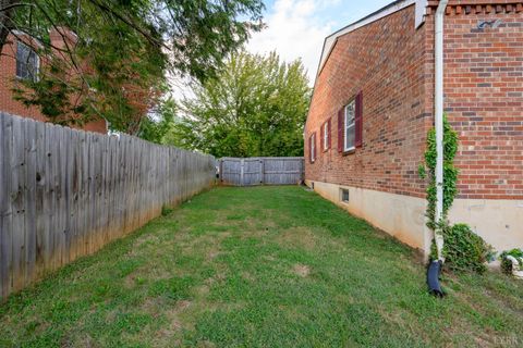 Tiny photo for 1007 Grand View Circle, Lynchburg, VA 24502 (MLS # 362349)