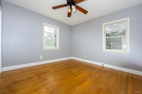 Tiny photo for 1007 Grand View Circle, Lynchburg, VA 24502 (MLS # 362349)