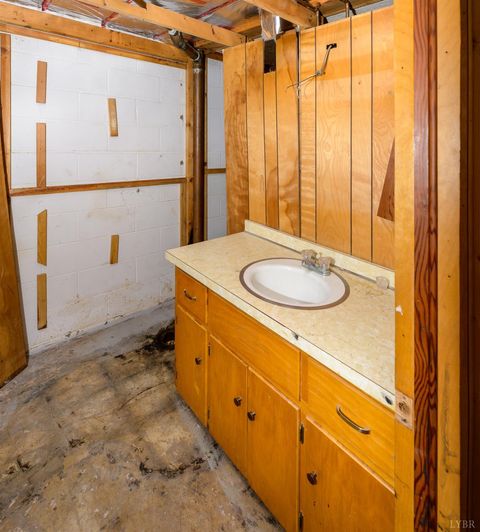 Tiny photo for 1007 Grand View Circle, Lynchburg, VA 24502 (MLS # 362349)