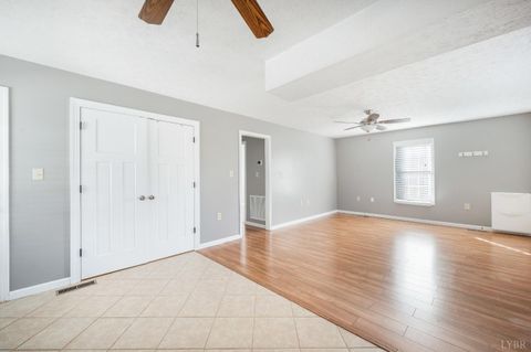 Tiny photo for 223 Warren Avenue, Lynchburg, VA 24501 (MLS # 363295)