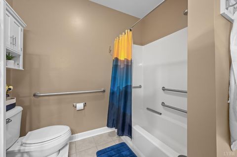 Tiny photo for 1273 Graves Harbor Trail Trl #3301, Huddleston, VA 24104 (MLS # 366114)