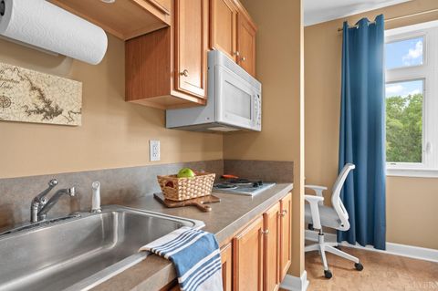 Tiny photo for 1273 Graves Harbor Trail Trl #3301, Huddleston, VA 24104 (MLS # 366114)