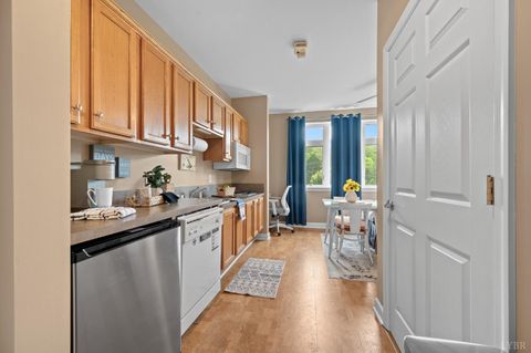 Tiny photo for 1273 Graves Harbor Trail Trl #3301, Huddleston, VA 24104 (MLS # 366114)