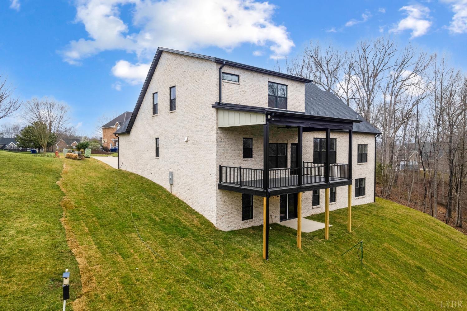 1065 Cedar Fox Ct, Forest, Virginia image 3