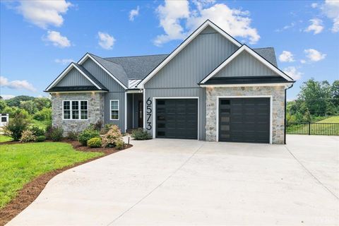 Photo of 6573 Forest Rd Rd, Goode, VA 24556 (MLS # 362482) Photo of 6573 Forest Rd Rd, Goode, VA 24556 (MLS # 362482)