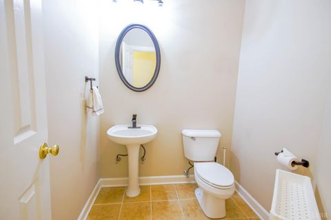 Tiny photo for 137 Marguerite Drive, Lynchburg, VA 24502 (MLS # 362244)