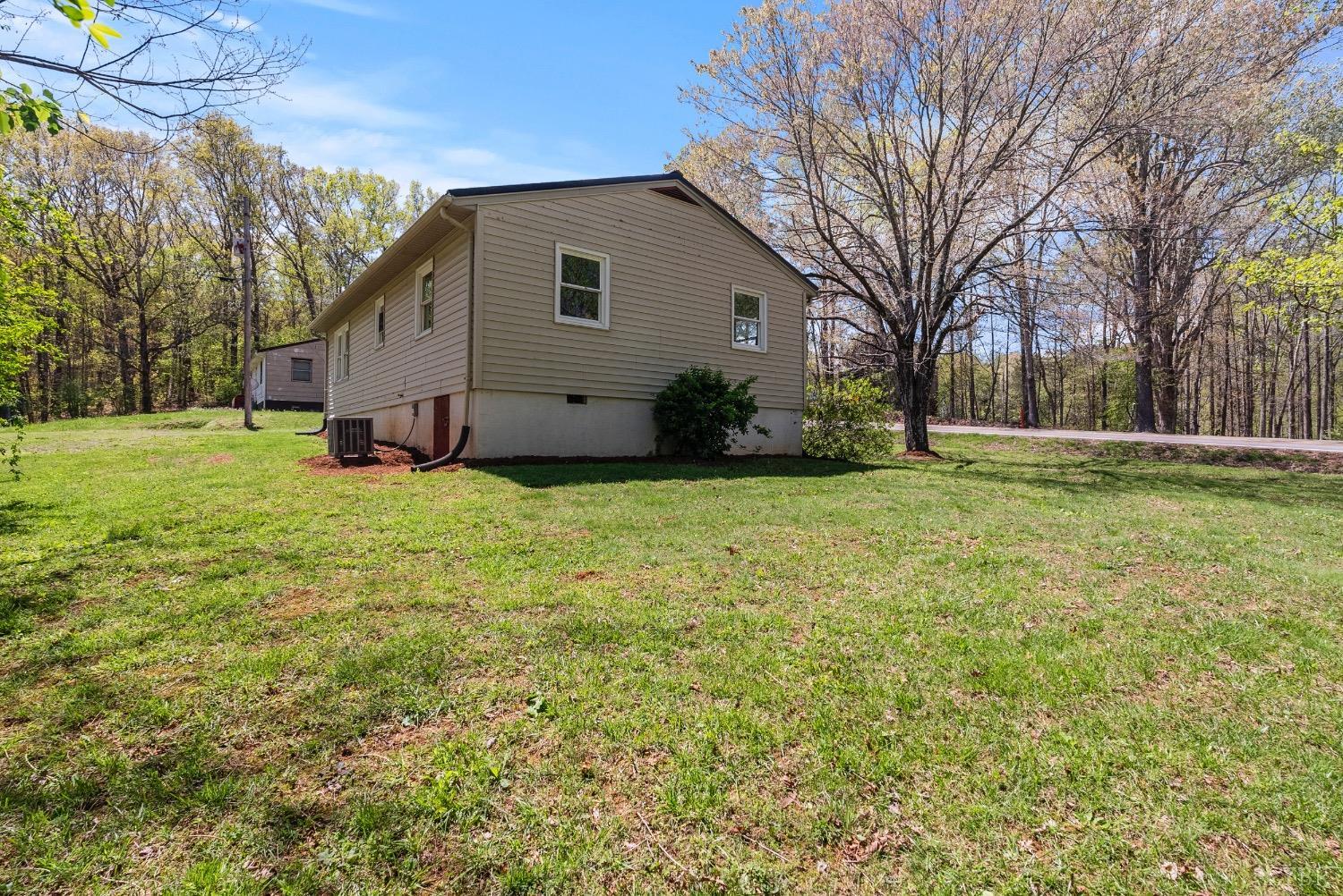 8968 Oakville Road, Gladstone, Virginia image 25