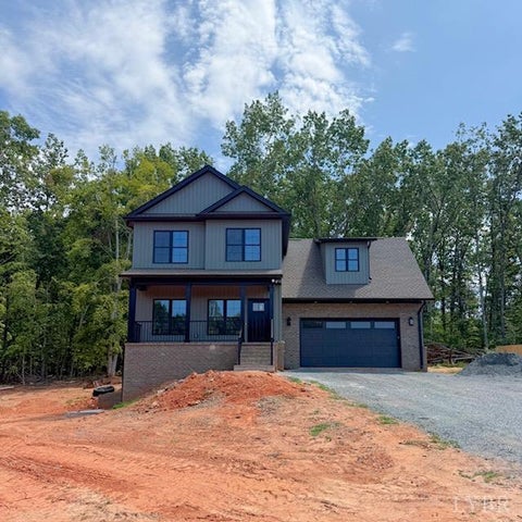 Photo of 280 Acorn Drive, Appomattox, VA 24522 (MLS # 368623)