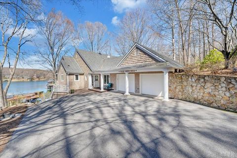 Tiny photo for 150 Waterwood Drive, Moneta, VA 24121 (MLS # 365350)