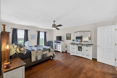 Tiny photo for 1045 Woods End Lane, Forest, VA 24551 (MLS # 365505)