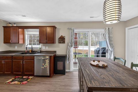 Tiny photo for 1045 Woods End Lane, Forest, VA 24551 (MLS # 365505)